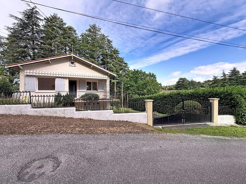 Maison traditionnelle - 82 m² - 4 pièces