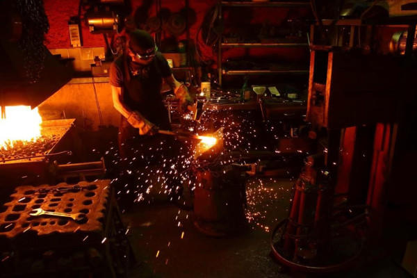 Atelier - Cigogneau en fer forgé