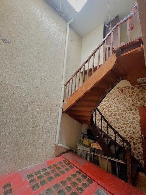 Maison - 185 m² - 10 pièces