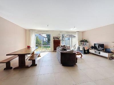 Maison - 104 m² - 4 pièces