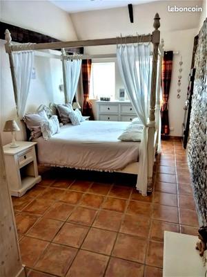 Maison - 300 m² - 10 pièces