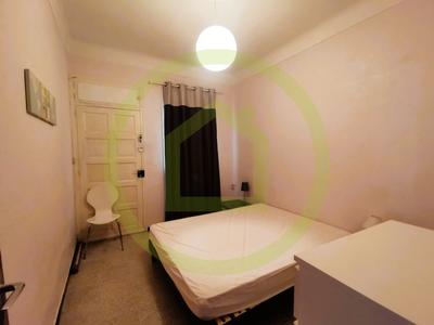 Appartement - 61 m² - 5 pièces