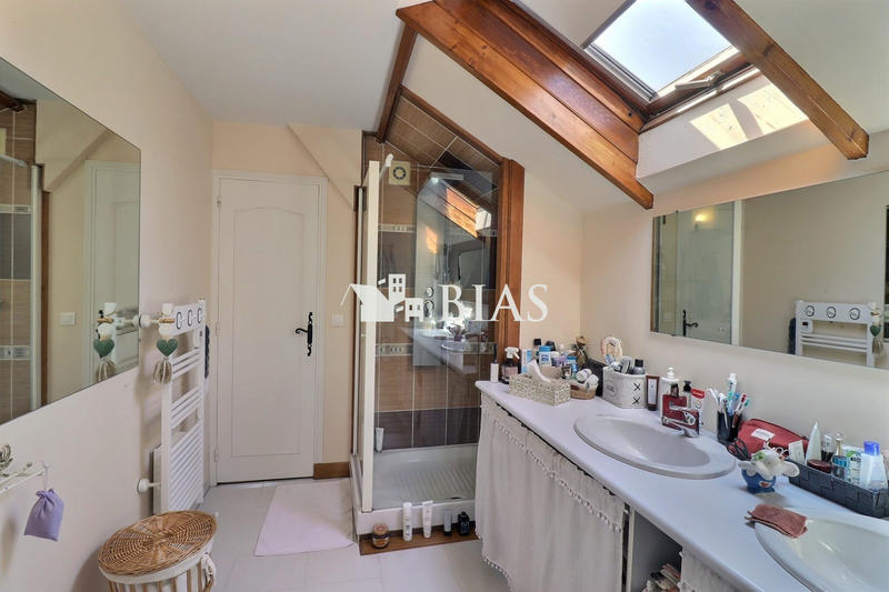 Maison ancienne - 100 m² - 5 pièces