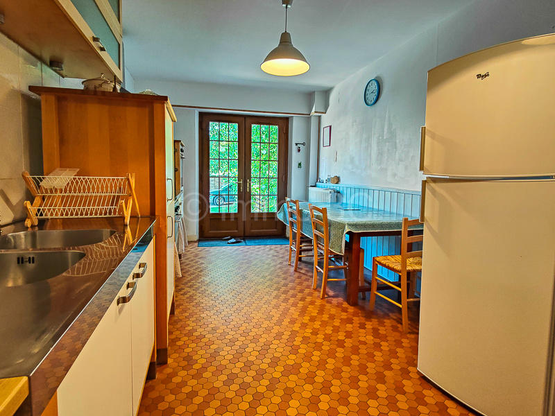 Maison en pierre - 290 m² - 11 pièces