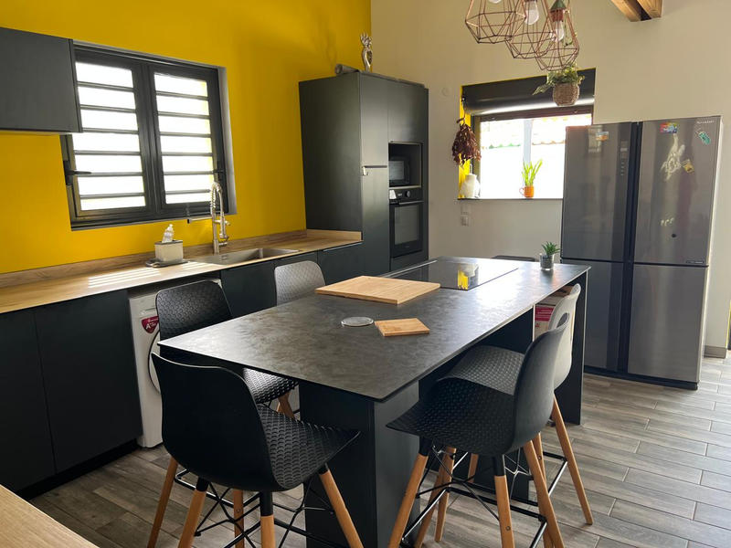 Villa - 90 m² - 5 pièces