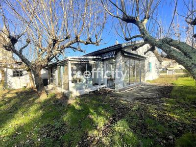 Maison de bourg - 85 m² - 4 pièces