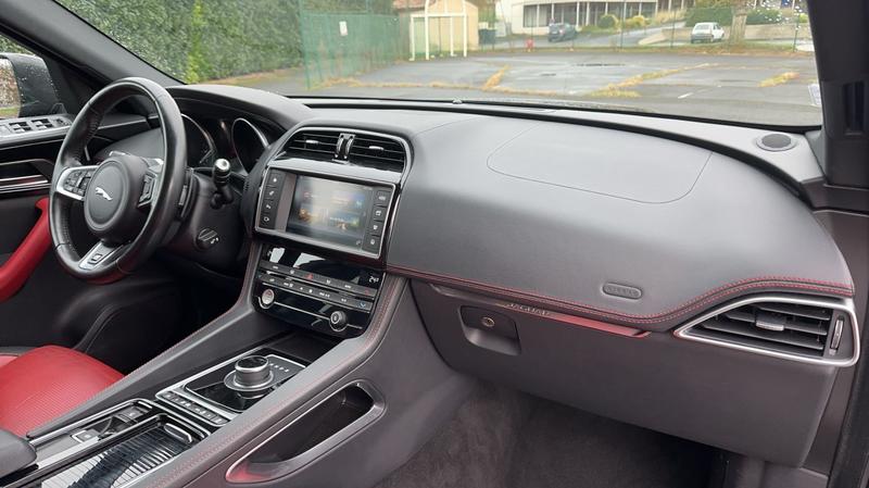 Jaguar F-Pace 20d 180 Bva R Sport - Automatique Toit ouvrant