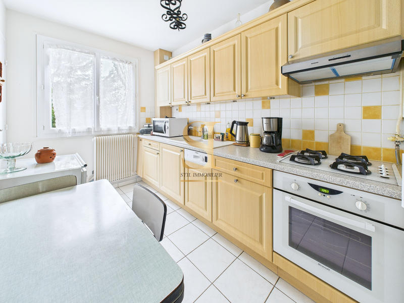 Appartement - 92 m² - 5 pièces