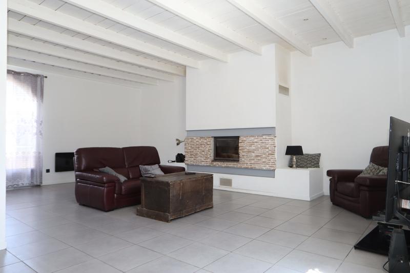 Maison - 310 m² - 8 pièces