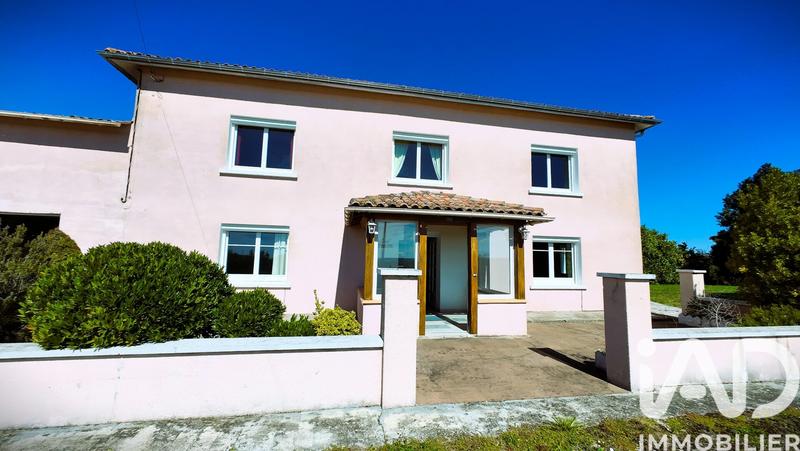 Maison - 210 m² - 5 pièces