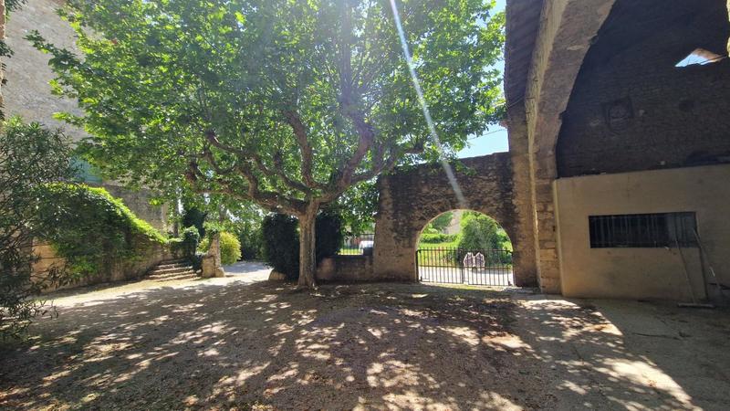 Maison - 200 m² - 8 pièces