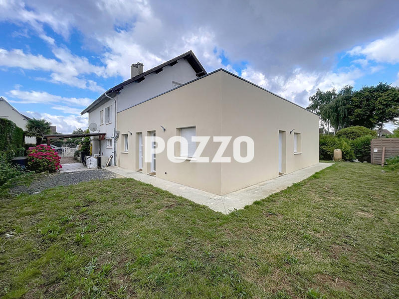 Maison - 342 m² - 18 pièces