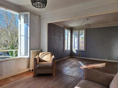 Maison - 104 m² - 4 pièces