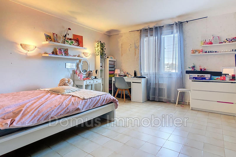 Maison - 288 m² - 13 pièces