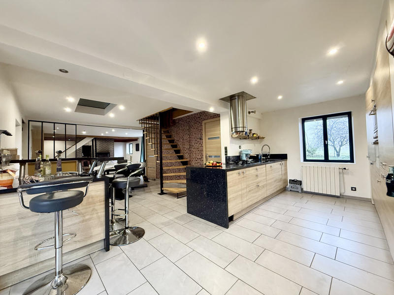 Maison - 170 m² - 4 pièces