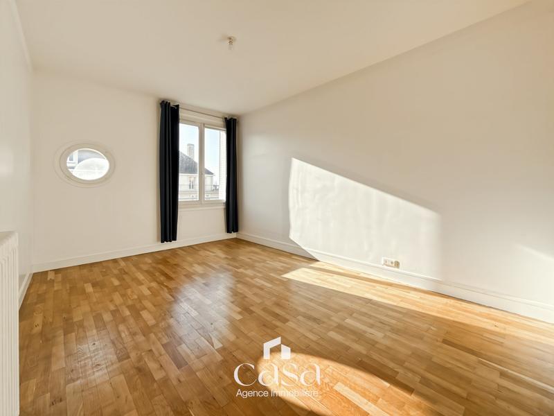 Appartement - 122 m² - 5 pièces