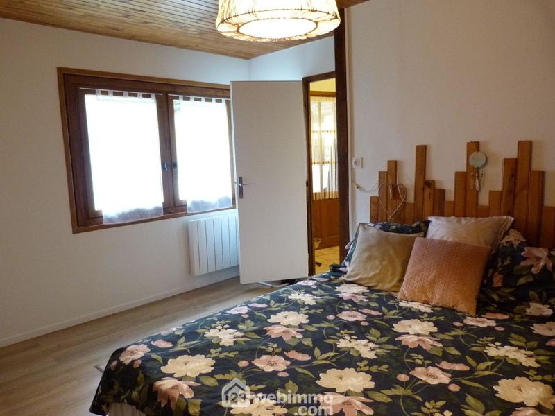 Maison - 248 m² - 11 pièces