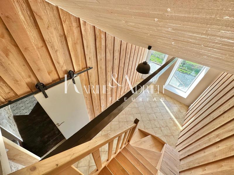 Maison - 171 m² - 7 pièces