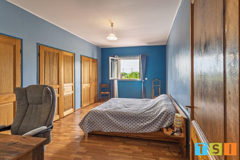 Maison - 200 m² - 5 pièces