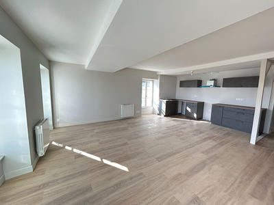 Appartement - 80 m² - 3 pièces