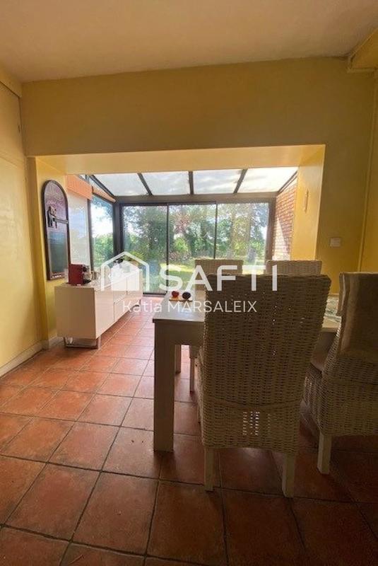 Maison - 239 m² - 9 pièces