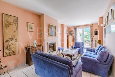 Maison ancienne - 202 m² - 8 pièces