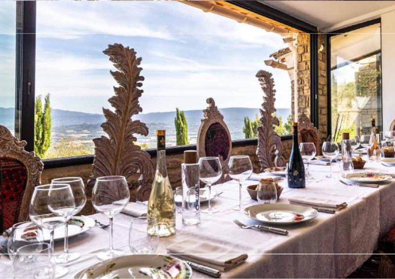 Mas - 715 m² - 19 pièces