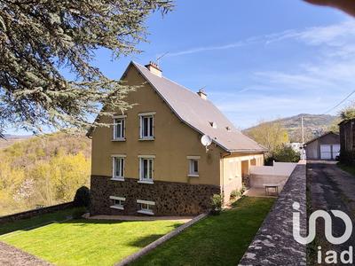 Maison - 210 m² - 5 pièces