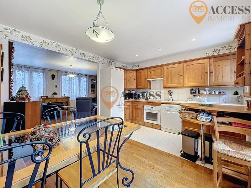 Maison - 96 m² - 6 pièces