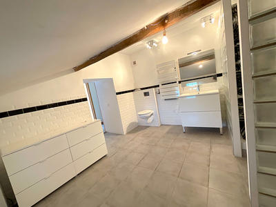 Maison - 85 m² - 3 pièces