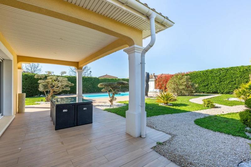 Maison - 176 m² - 5 pièces