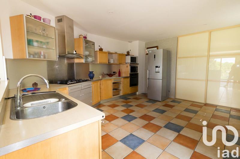 Maison - 249 m² - 7 pièces