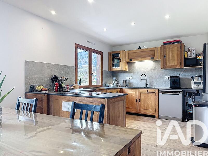 Maison - 103 m² - 4 pièces