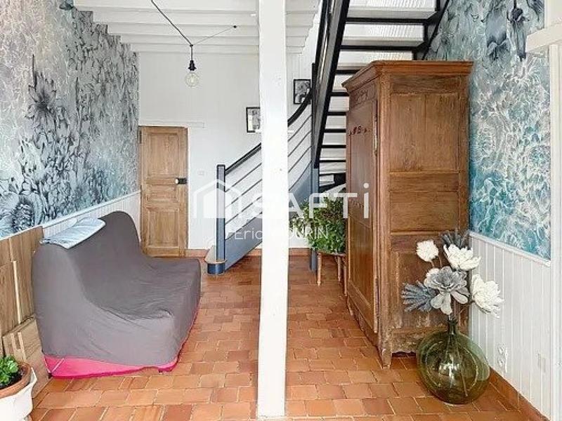 Maison - 250 m² - 9 pièces