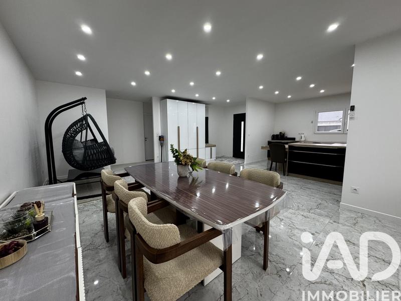 Maison - 142 m² - 4 pièces