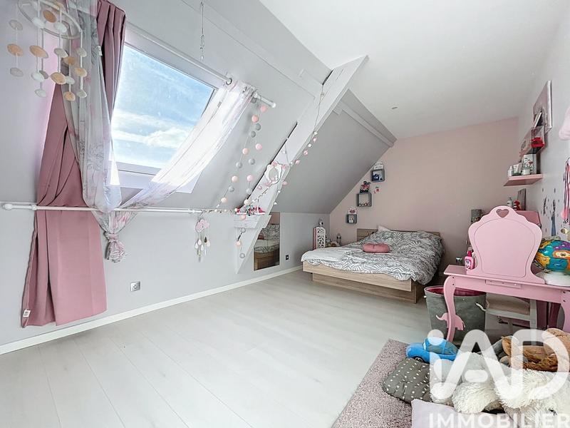 Maison - 182 m² - 7 pièces