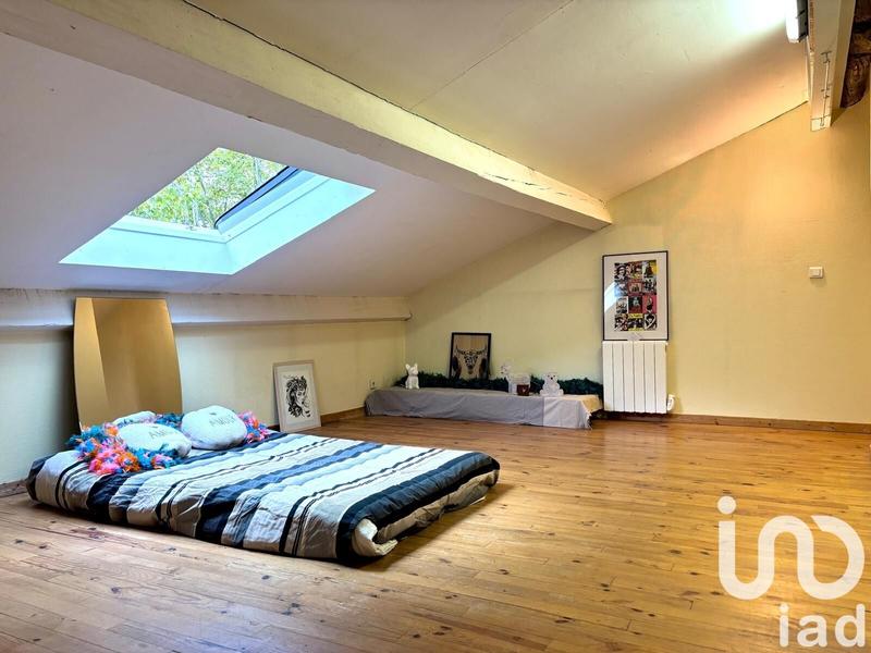 Maison - 200 m² - 6 pièces