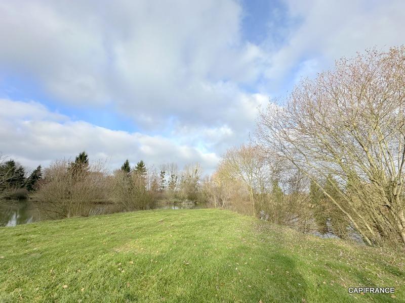 Terrain de loisirs - 25 730 m²