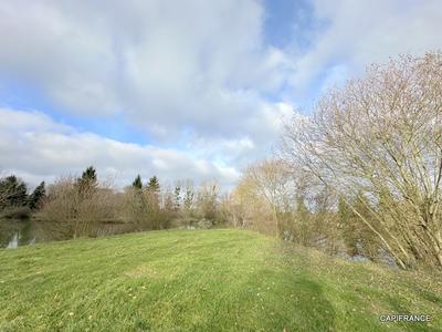 Terrain de loisirs - 25 730 m²