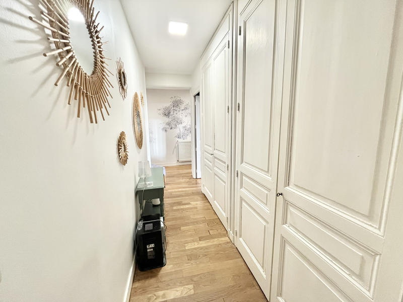 Appartement - 182 m² - 7 pièces