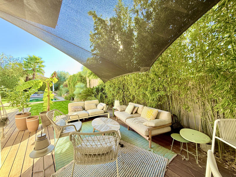 Maison - 240 m² - 6 pièces