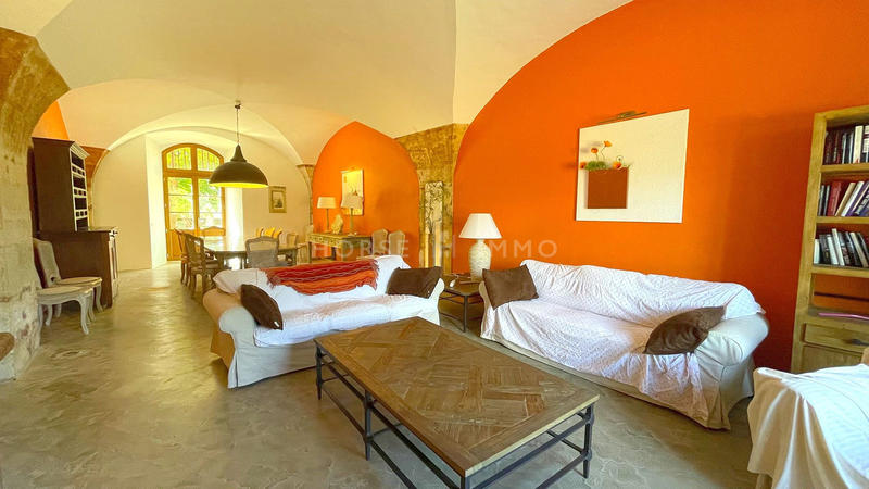 Bastide - 600 m² - 20 pièces