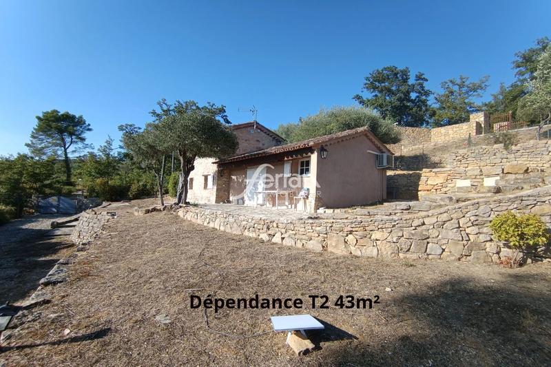 Maison - 262 m² - 6 pièces