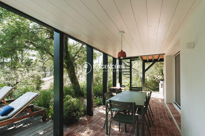 Maison - 161 m² - 5 pièces