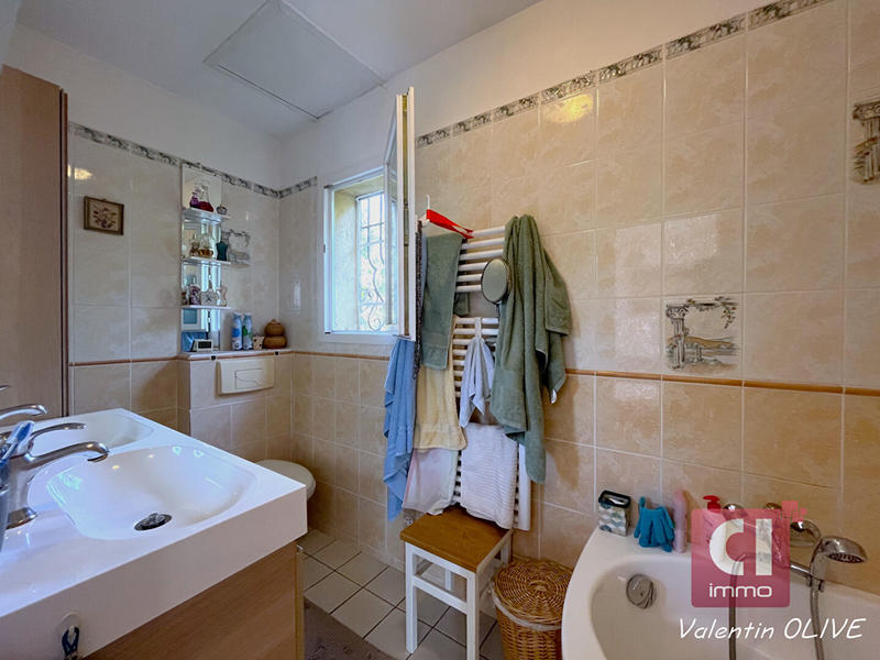 Maison - 137 m² - 6 pièces