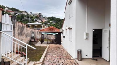 Maison - 186 m² - 7 pièces