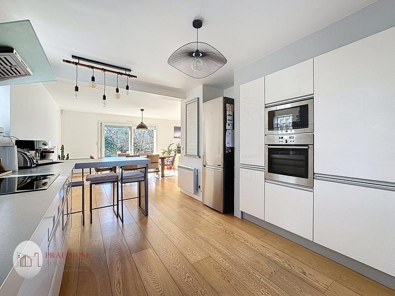 Maison - 150 m² - 6 pièces