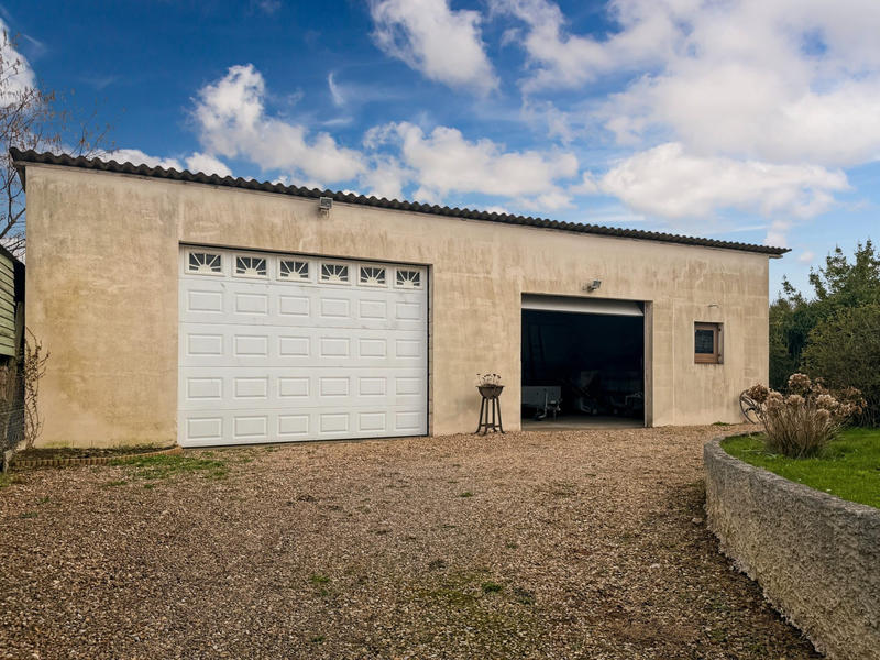 Maison traditionnelle - 81 m² - 4 pièces