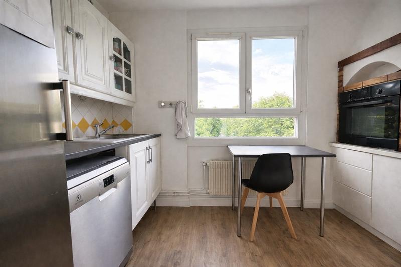 Appartement - 89 m² - 5 pièces