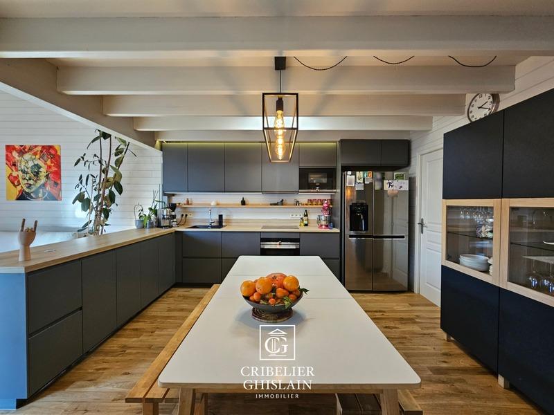 Maison - 135 m² - 5 pièces